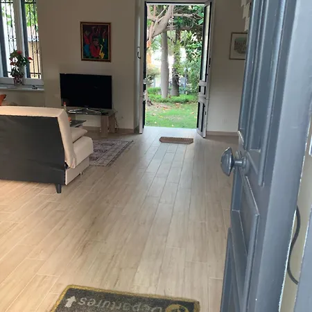 Penzion Charm And Quiet Katánie