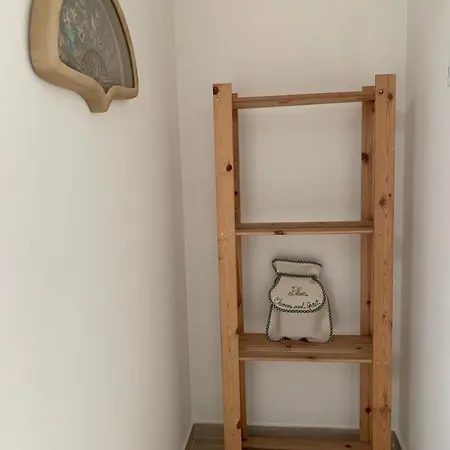 Charm And Quiet Katánie