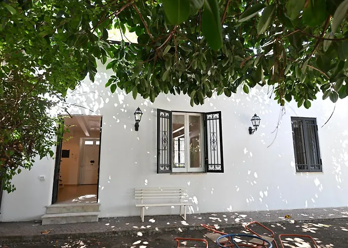 بيت ضيافة Charm And Quiet 4*